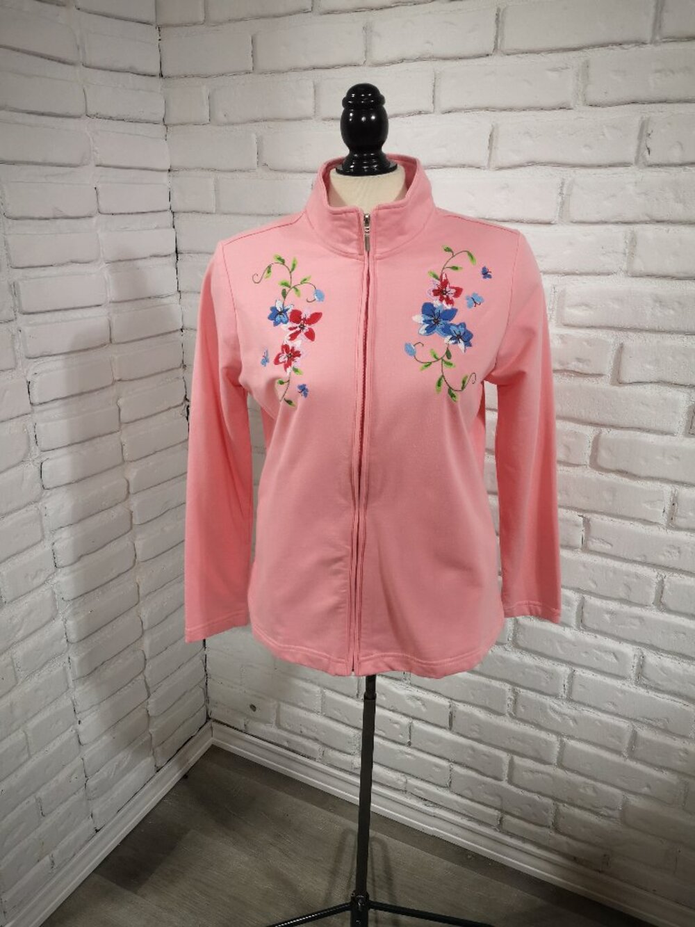 Penmans Women's Size Medium Salmon Full Zip Sweater/Jacket with Embroidery